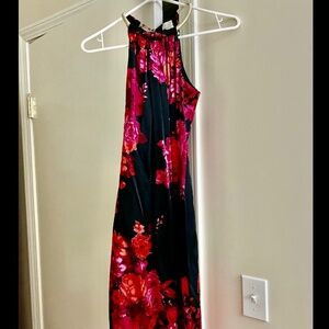 Floral Dress, Necklace Collar